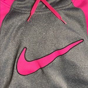 Never worn women’s therma fit hoodie